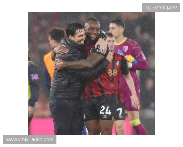 伯恩茅斯主帅伊劳拉确认塞梅尼奥可出战阿森纳